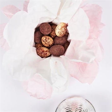 Sølvæg med fyldte chokolade påskeæg. Leveres i elegant gaveæske