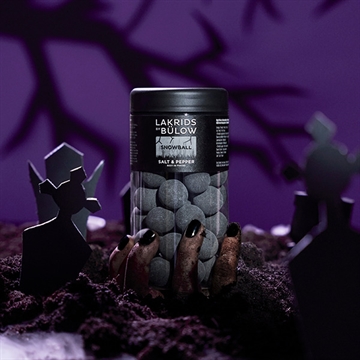 Halloween lakrids fra Lakrids by Bülow med peber og rå lakridspulver