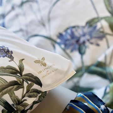 De elegante blomster er designet af Jim Lyngvild for Koustrup & Co