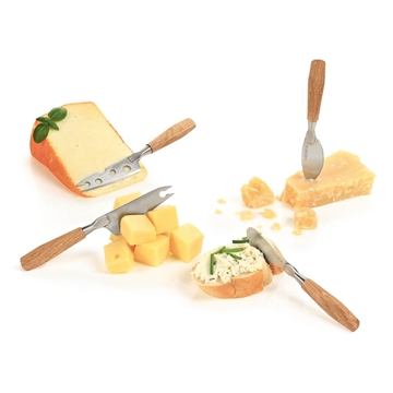 Ostesæt med fire osteknive til forskellige typer af ost