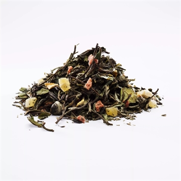 Hvid kejser te er lavet af hvid te tilsat ananas, orangeskal, jasmin perler og jordbær.