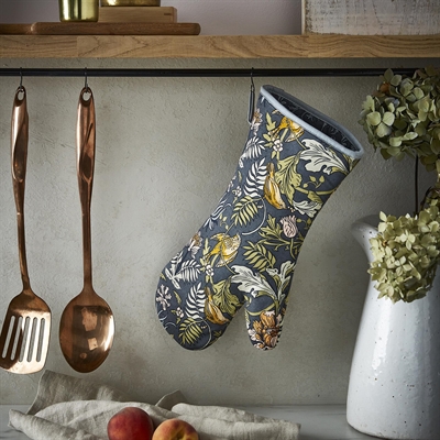 Grillhandsken fra Finch & Flower serien giver dit køkken et strejf af britisk elegance