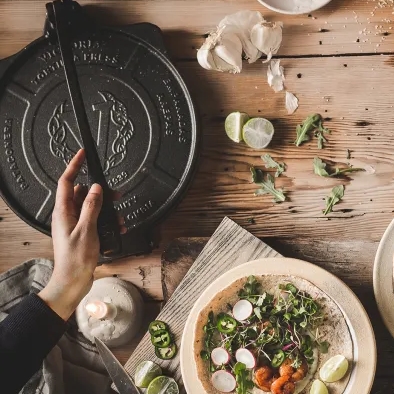 Tortilla Presse Ø25 cm. Støbejern - Køb Fru Skov